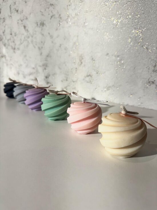 Sojas vaska svece Vītas formas bumba